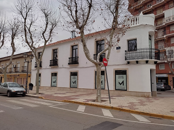 Obra: Centro Odontológico - Autor: Carlos Garrido Sánchez - Localización: Manzanares (Ciudad Real)